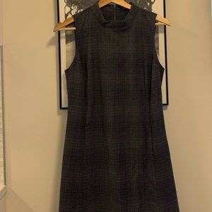 Sleeveless theory shift dress
